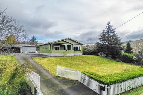 Photo of property in 161 Hautapu Street, Taihape, 4720