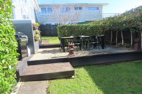 Photo of property in 2/66 Nelson Street, Howick, Auckland, 2014