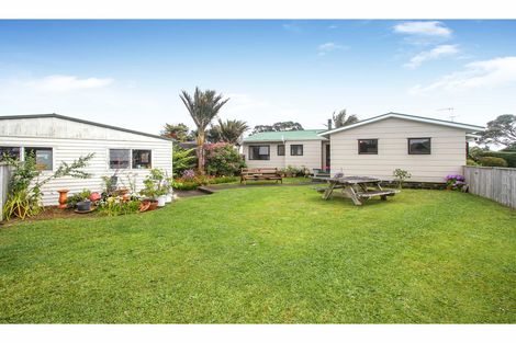 Photo of property in 20 Waipipi Wharf Road, Pollok, Waiuku, 2683