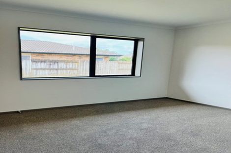 Photo of property in 25 Grabella Place, Papamoa Beach, Papamoa, 3118