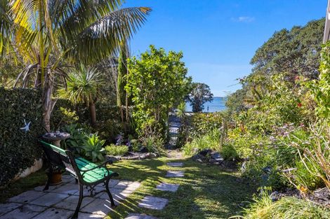 Photo of property in 1 Moana Terrace, Snells Beach, 0920