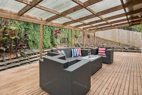 Photo of property in 1/10 Mcquoid Place, Glenfield, Auckland, 0629