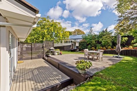 Photo of property in 7 Celina Place, Browns Bay, Auckland, 0630