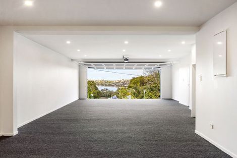 Photo of property in 23a Monyash Road, Manly, Whangaparaoa, 0930