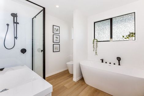 Photo of property in 49 Handyside Street, Tawa, Wellington, 5028