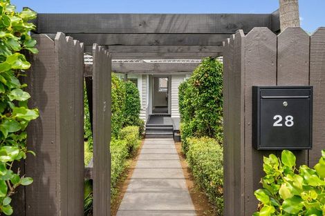 Photo of property in 1/28 Bleakhouse Road, Howick, Auckland, 2014