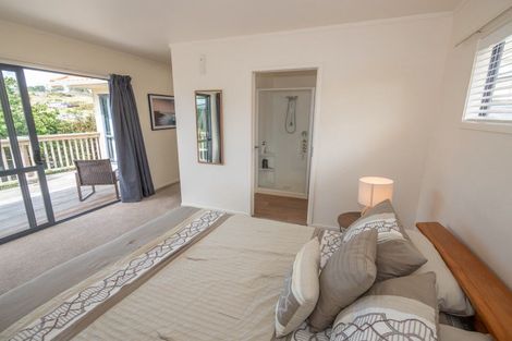 Photo of property in 12 Cable Bay Block Road, Cable Bay, 0420