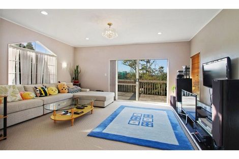 Photo of property in 4 Tern Place, Unsworth Heights, Auckland, 0632