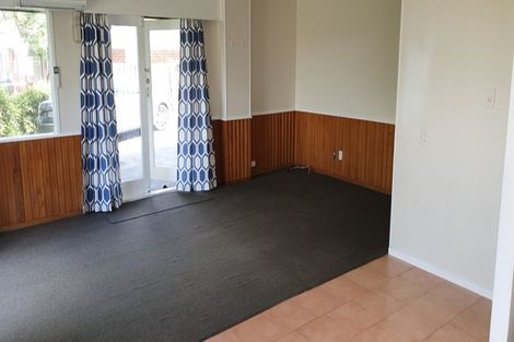 Photo of property in 1/223 Eskdale Road, Birkenhead, Auckland, 0626