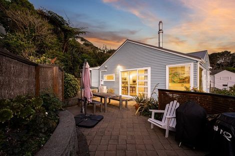 Photo of property in 33a Nevay Road, Miramar, Wellington, 6022