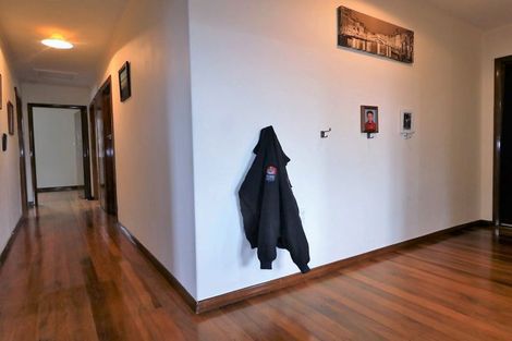 Photo of property in 21 Kent Street, Carterton, 5713