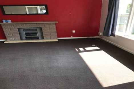 Photo of property in 82 Sturges Road, Henderson, Auckland, 0612