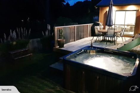 Photo of property in 49 Saunders Close, Whitby, Porirua, 5024