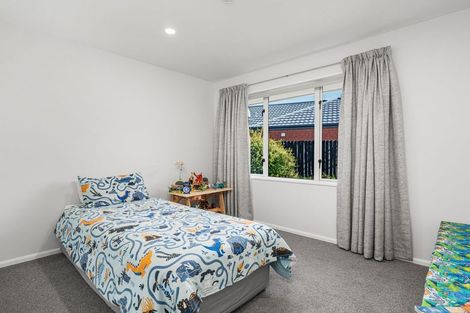 Photo of property in 35 Durrell Way, Rolleston, 7614