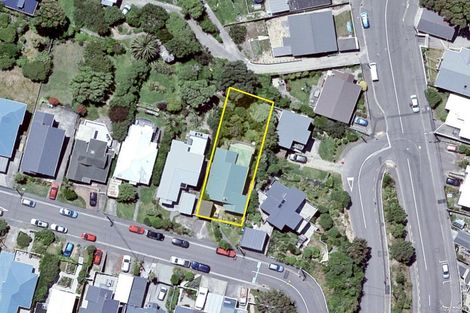 Photo of property in 8 Milne Terrace, Island Bay, Wellington, 6023