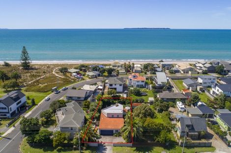Photo of property in 1185 Papamoa Beach Road, Papamoa Beach, Papamoa, 3118