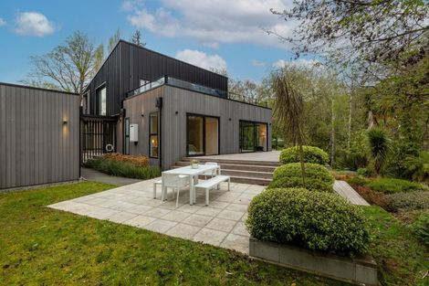 Photo of property in 7 Wood Lane, Fendalton, Christchurch, 8014