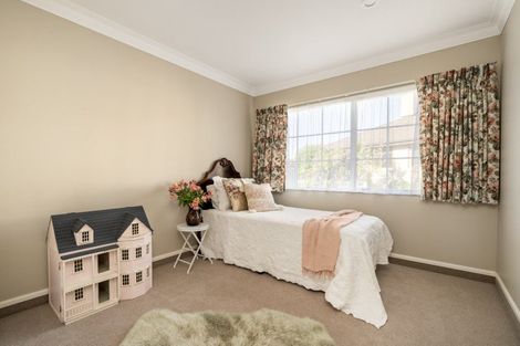 Photo of property in 19 Buckingham Place, Bethlehem, Tauranga, 3110
