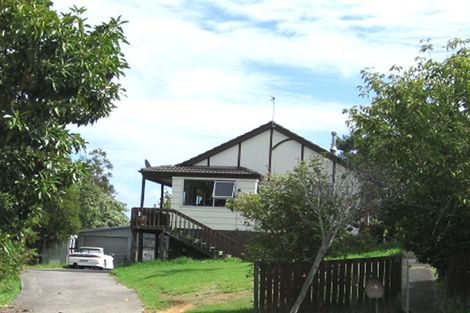 Photo of property in 20 Cedar Heights Avenue, Massey, Auckland, 0614