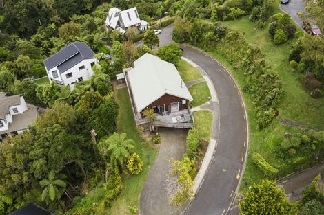 Photo of property in 5 Corrondella Grove, Belmont, Lower Hutt, 5010