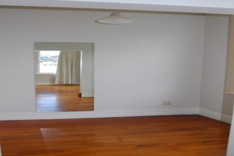 Photo of property in 127 Elizabeth Street, Mount Victoria, Wellington, 6011