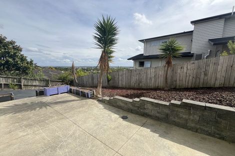 Photo of property in 65 Kirikiri Drive, Papakura, 2110
