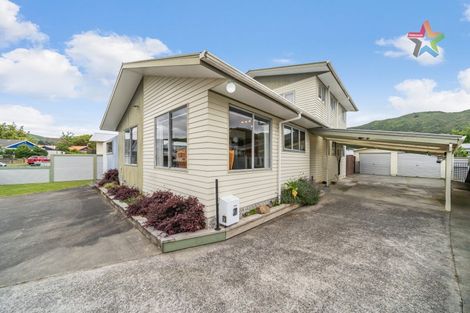Photo of property in 30 Matthews Road, Wainuiomata, Lower Hutt, 5014