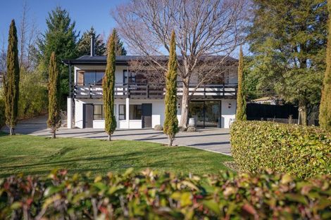 Photo of property in 201 Beacon Point Road, Wanaka, 9305