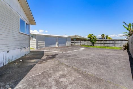 Photo of property in 22 President Avenue, Papakura, 2110