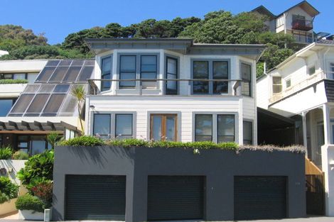 Photo of property in 324 Oriental Parade, Oriental Bay, Wellington, 6011