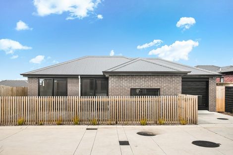 Photo of property in 26 Waruhia Crescent, Rototuna North, 3281