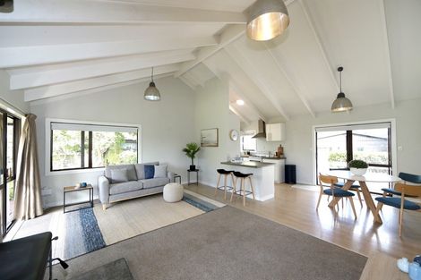 Photo of property in 9 Redwood Place, Te Awanga, 4102