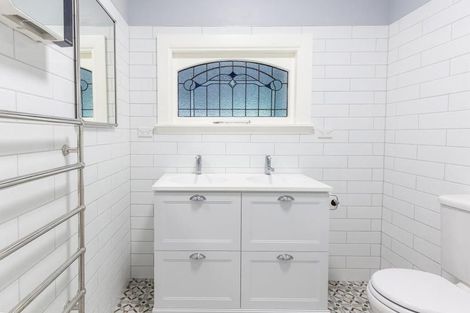 Photo of property in 10 Harris Street, Waimate, 7924