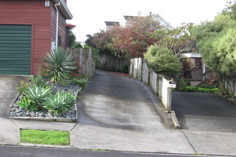Photo of property in 2 Jay Court, Botany Downs, Auckland, 2010
