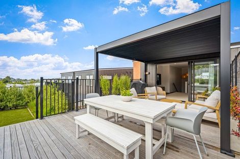 Photo of property in 30a Kukuwai Avenue, Red Beach, 0932