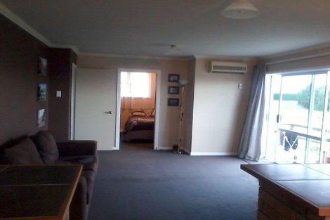 Photo of property in 16 Middleton Street, Thornbury, Riverton, 9883