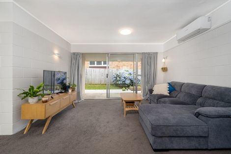 Photo of property in 1-2/19 Pegler Drive, Howick, Auckland, 2014