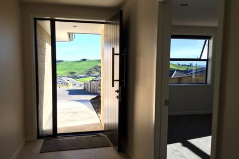 Photo of property in 268 Ballintoy Park Drive, Welcome Bay, Tauranga, 3175