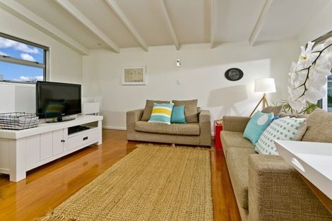 Photo of property in 3/2a Earnoch Avenue, Takapuna, Auckland, 0622