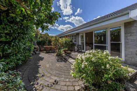 Photo of property in 2/75 Garreg Road, Bryndwr, Christchurch, 8052