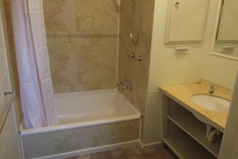 Photo of property in 505 Featherston Street, Roslyn, Palmerston North, 4414