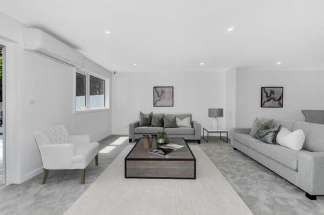 Photo of property in 19 Scarboro Terrace, Murrays Bay, Auckland, 0630