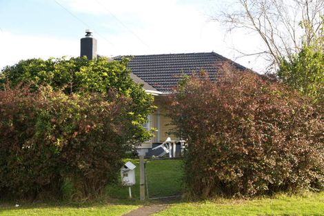 Photo of property in 32 Blake Road, Mangere East, Auckland, 2024