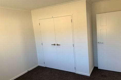 Photo of property in 2/35 Heath Street, Saint Andrews, Hamilton, 3200