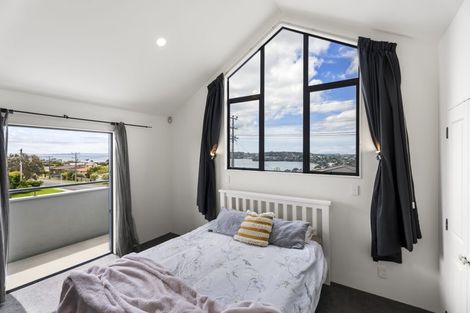 Photo of property in 62 Stanmore Bay Road, Stanmore Bay, Whangaparaoa, 0932