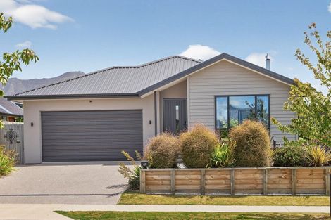 Photo of property in 11 Tahi Street, Albert Town, Wanaka, 9305
