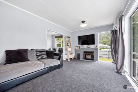 Photo of property in 14 California Drive, Totara Park, Upper Hutt, 5018