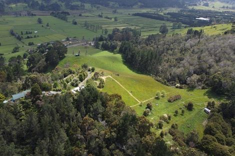 Photo of property in 1579 Tairua Whitianga Road, Whenuakite, Whitianga, 3591