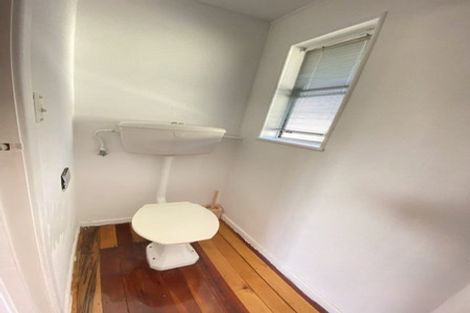 Photo of property in 2/15 Garland Road, Greenlane, Auckland, 1061