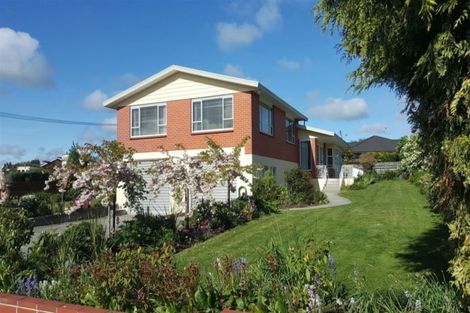 Photo of property in 11 Oxford Street, Waimate, 7924
